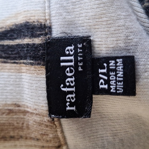 Rafaella Graphic Animal Print  Size large p - Picture 6 of 6